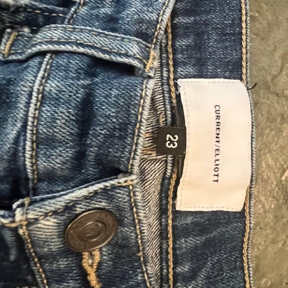 Current/Elliott Low-Rise, FlareFringe Jeans – Mid Wash, Size 23 - Picture 5 of 6